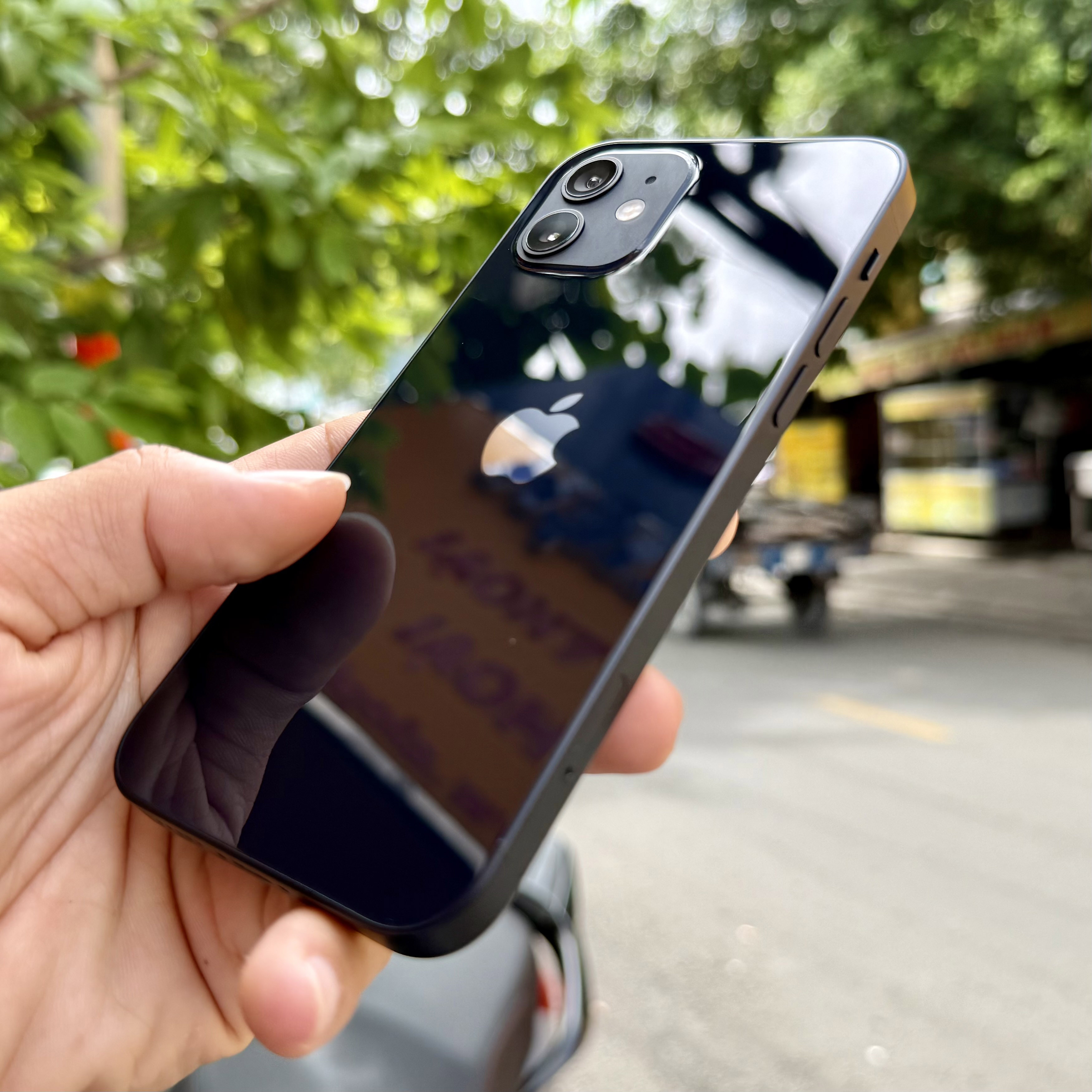 iPhone 12 64GB cũ Like New 99%