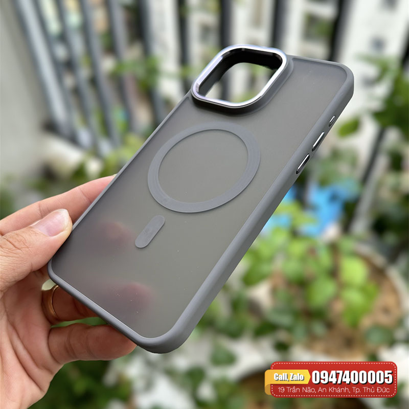 Ốp lưng iPhone 15 Pro Max FILADA Magsafe lưng nhám