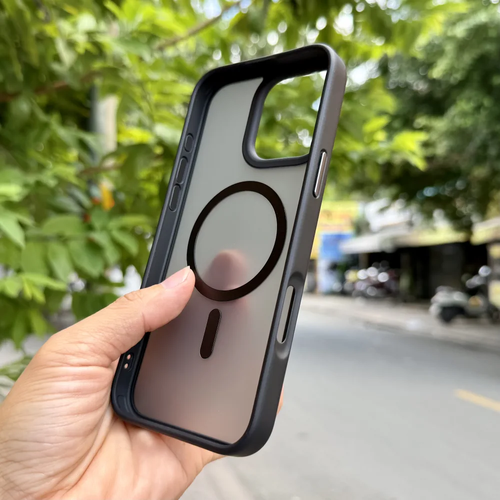 Ốp lưng iPhone 16 Pro Max Likgus lưng nhám Magsafe