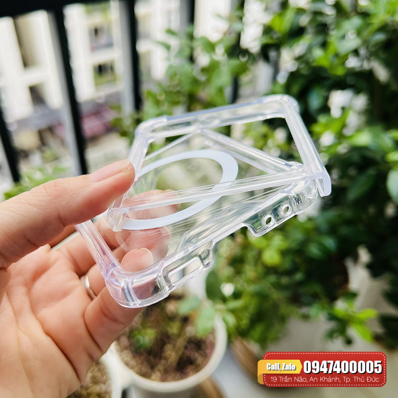 Ốp lưng Galaxy Z Flip 5 Likgus trong suốt có sạc không dây