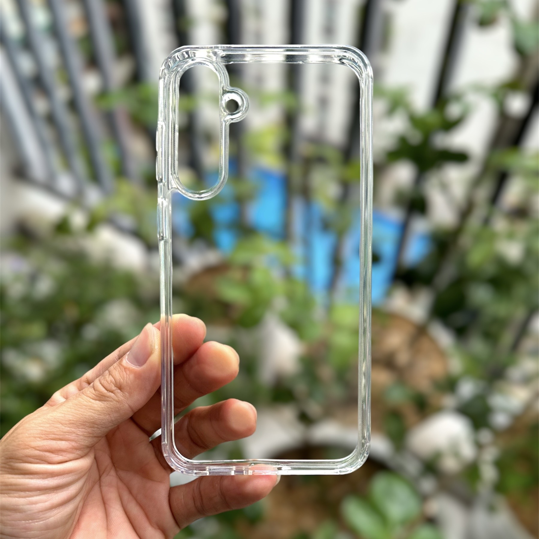 Ốp lưng Galaxy S23 FE Likgus trong suốt