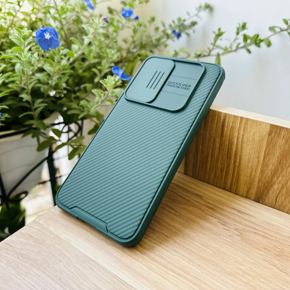 Ốp lưng Galaxy S23 Plus Nillkin Camshield chính hãng