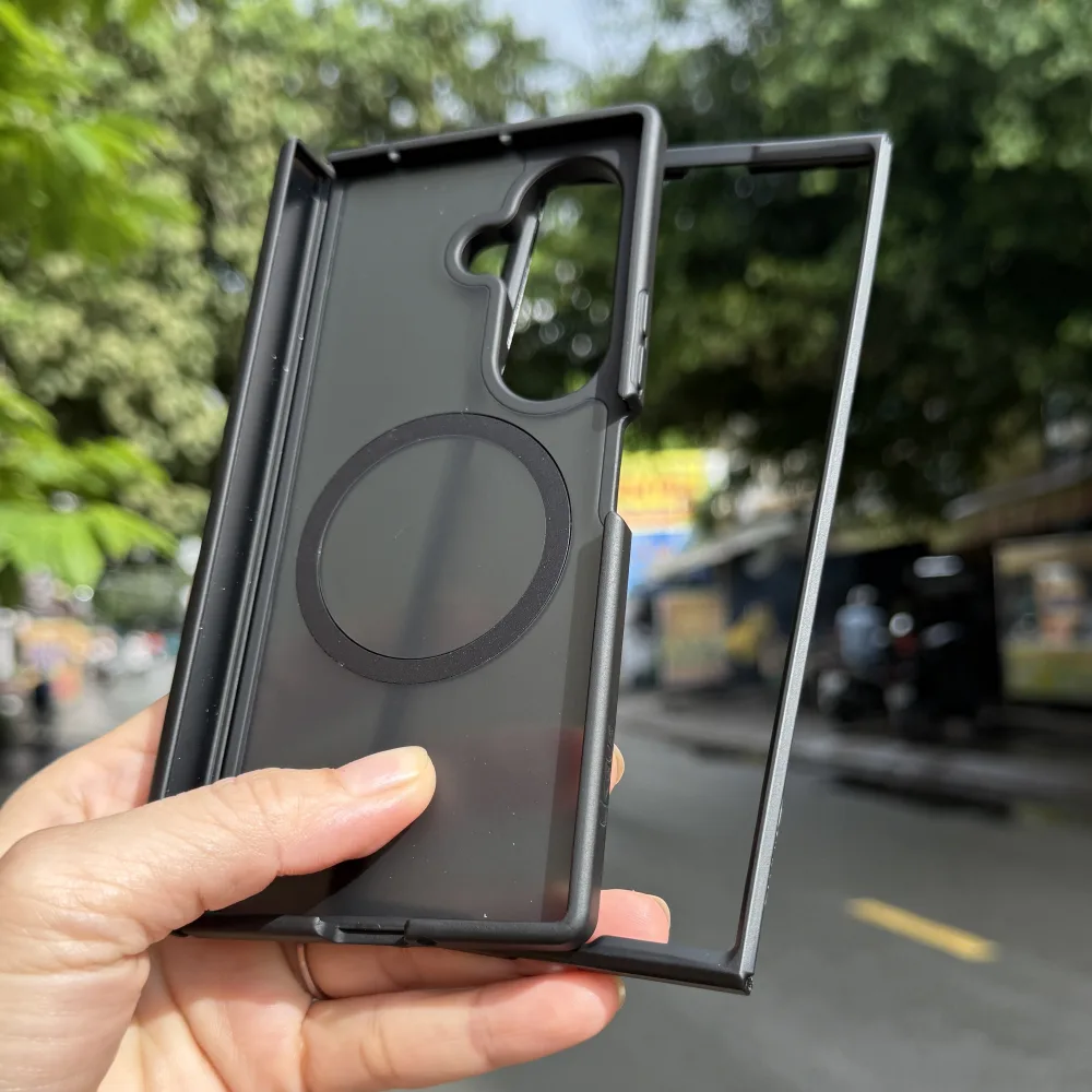 Ốp lưng Galaxy Z Fold8 Ultra Likgus nhám Offical