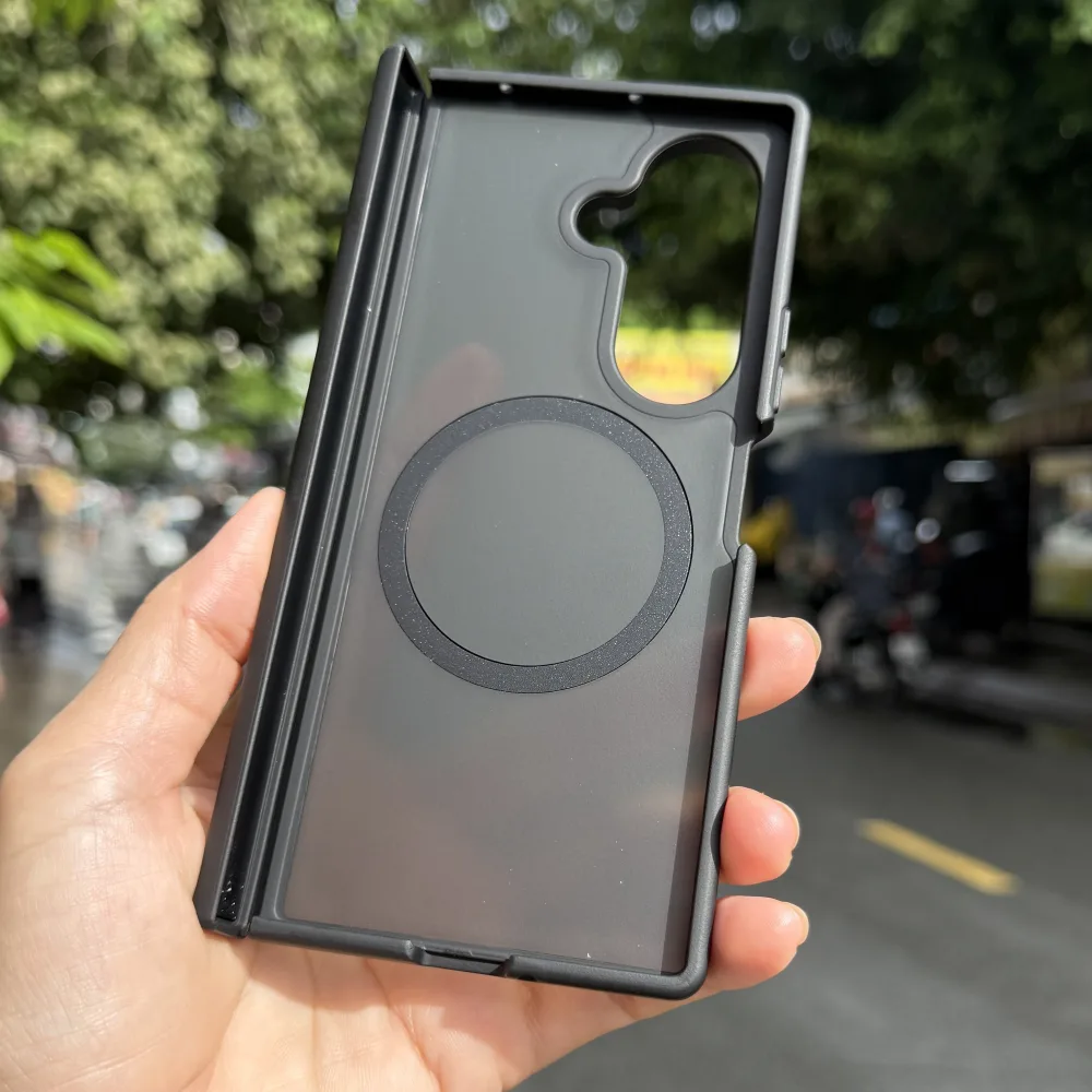 Ốp lưng Galaxy Z Fold8 Ultra Likgus nhám Offical