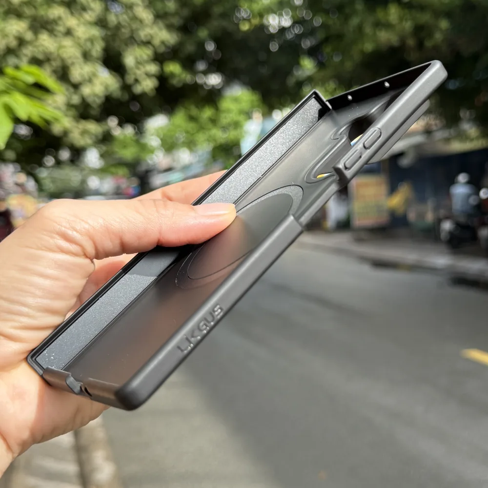 Ốp lưng Galaxy Z Fold8 Ultra Likgus nhám Offical
