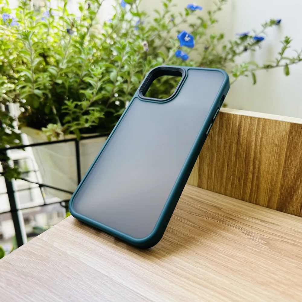 Ốp lưng iPhone 12/ 12 Pro Likgus viền màu