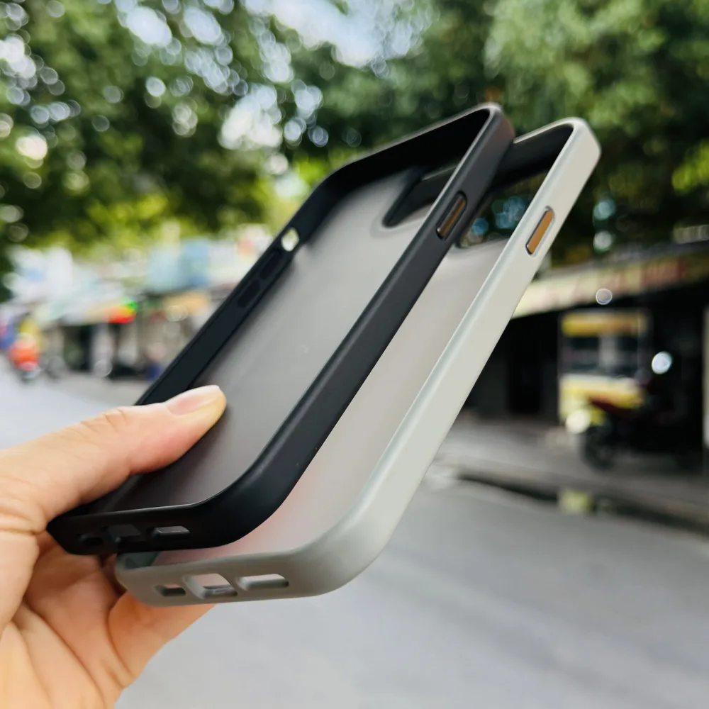 Ốp lưng iPhone 12 Pro Max Likgus viền màu