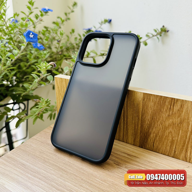 Ốp lưng iPhone 13 Pro Likgus lưng nhám viền màu