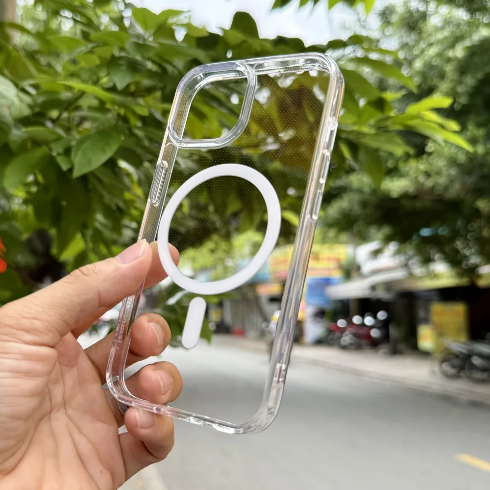 Ốp lưng iPhone 15 Likgus trong suốt Magnetic