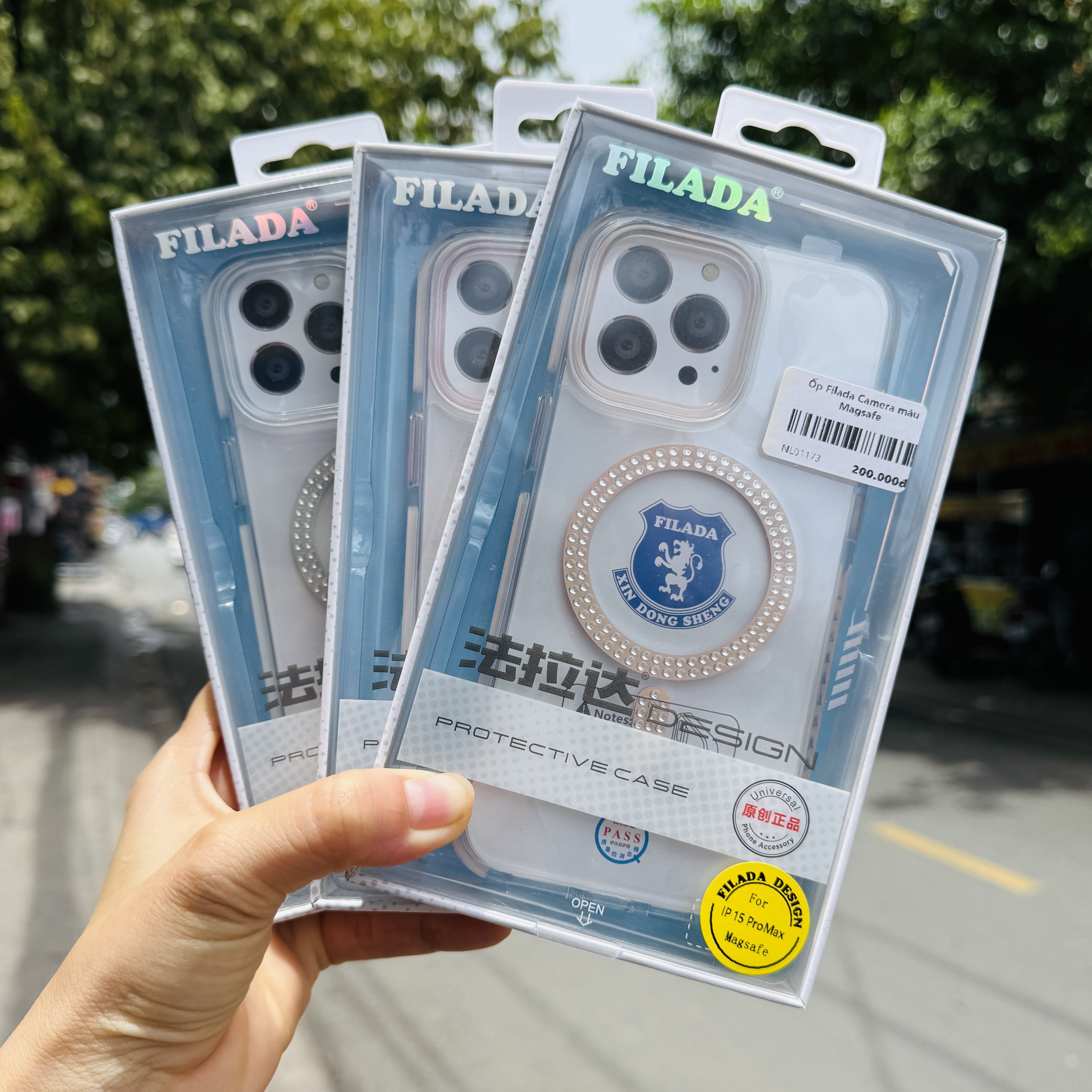 Ốp lưng iPhone 15 Pro Max Filada đính đá