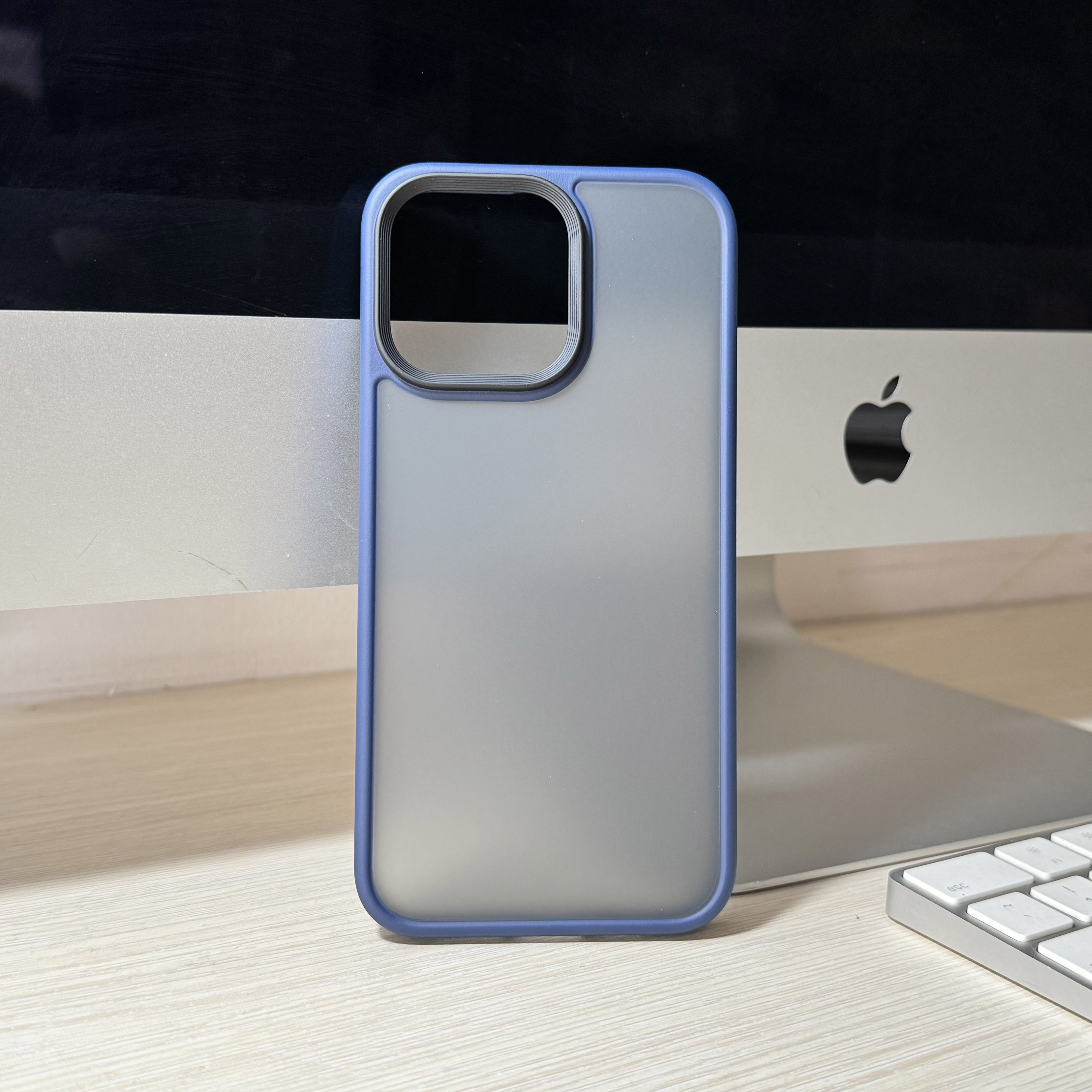 Ốp lưng nhám iPhone 15 Pro Max Likgus