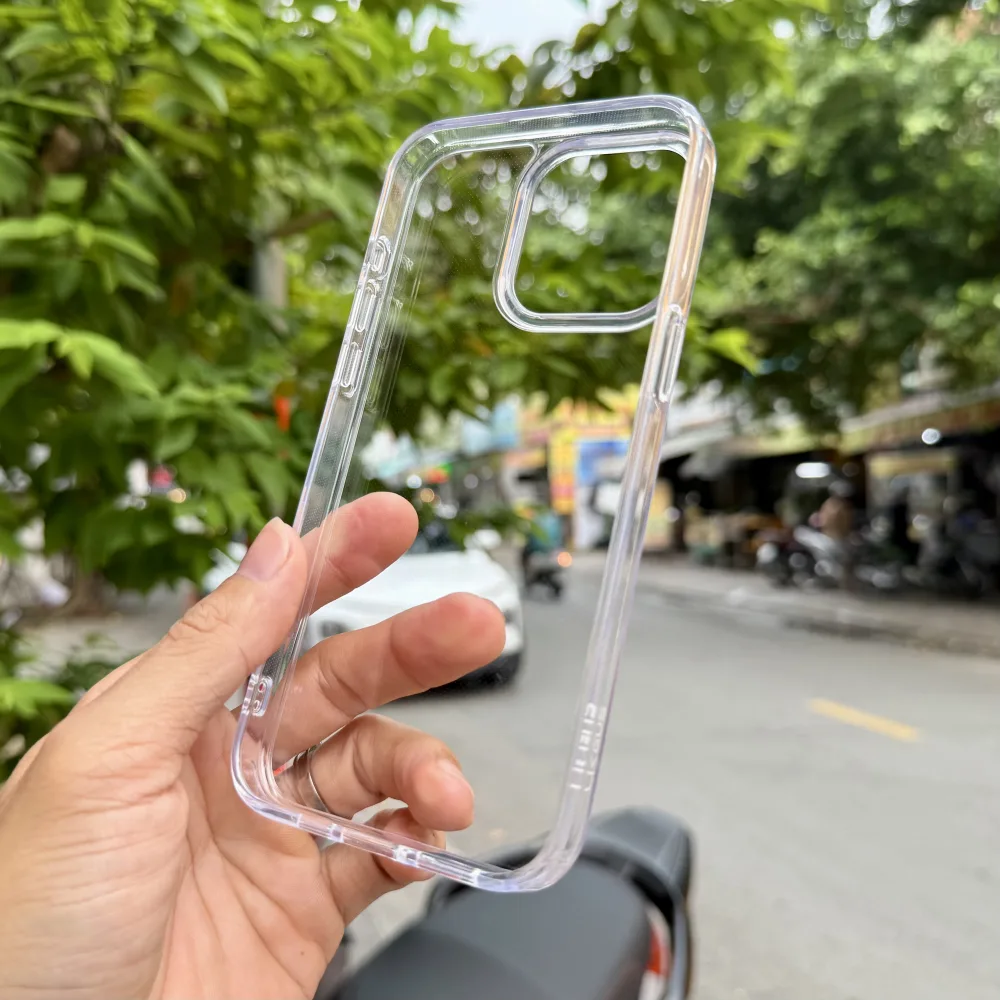 Ốp lưng iPhone 15 Pro Max Likgus trong suốt chính hãng