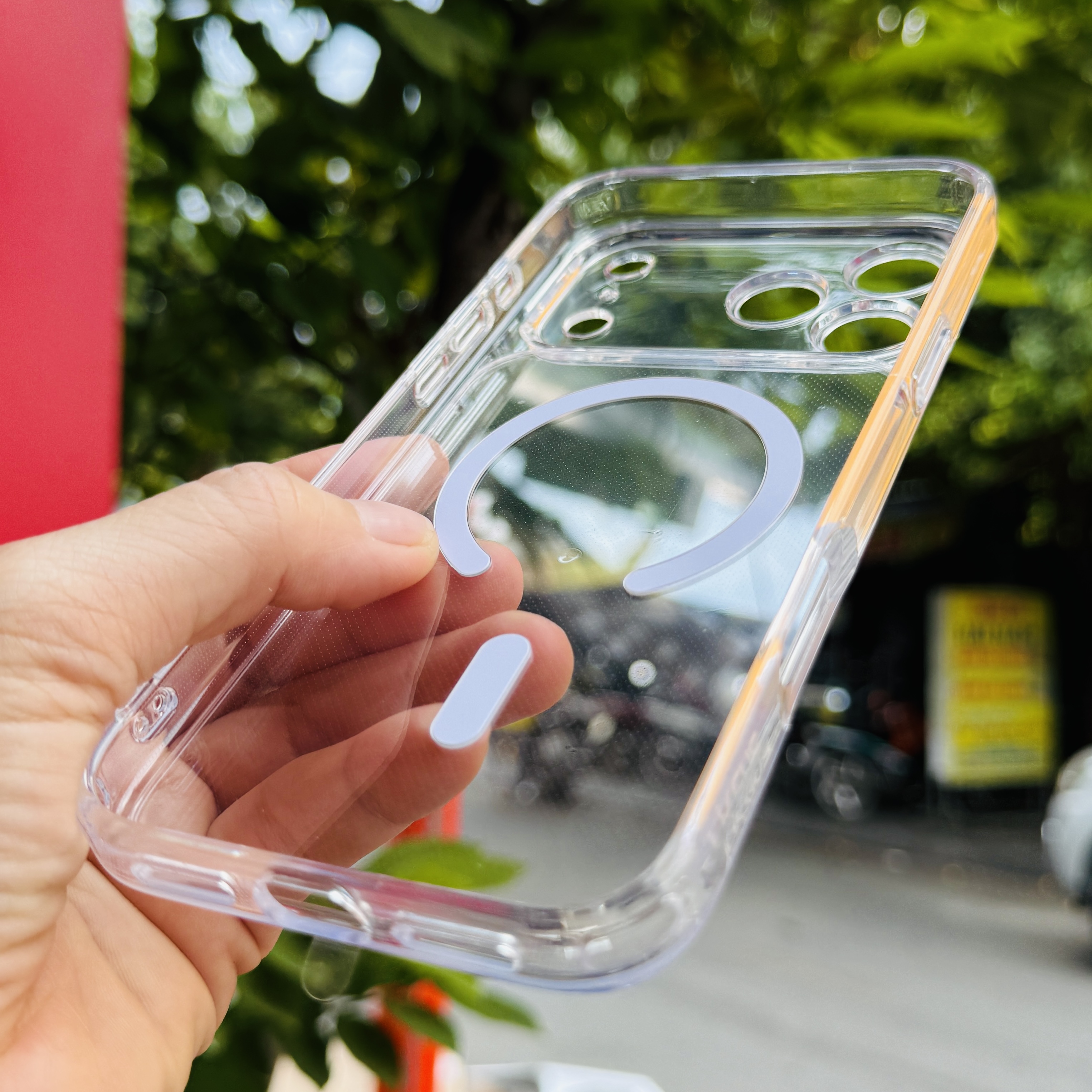 Ốp lưng iPhone 17 Pro Likgus trong Magsafe
