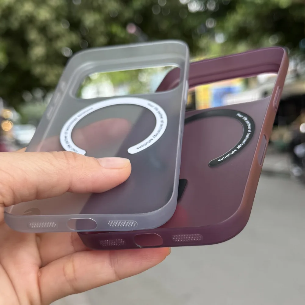 Ốp lưng iPhone 18 Pro Switcheasy lụa Magsafe