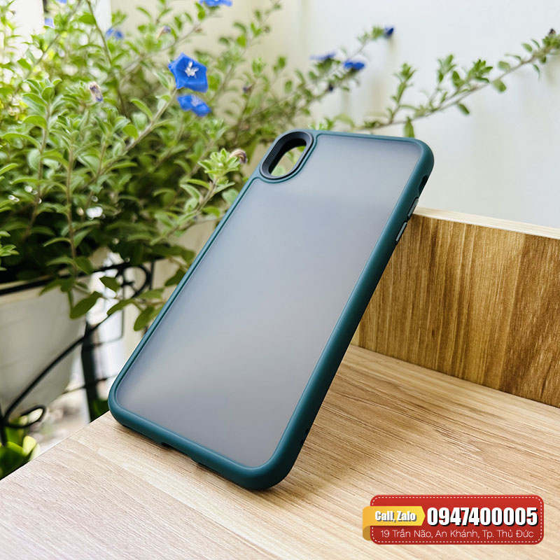 Ốp lưng iPhone Xs Max Likgus lưng nhám chống sốc tốt