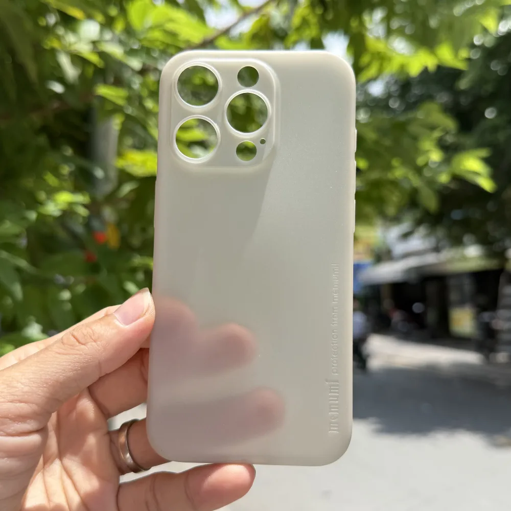 Ốp lưng iPhone 15 Pro Memumi siêu mỏng chính hãng