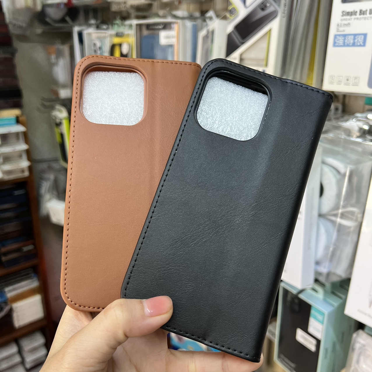 Bao da iPhone 15 Pro Max Dux Ducis chính hãng