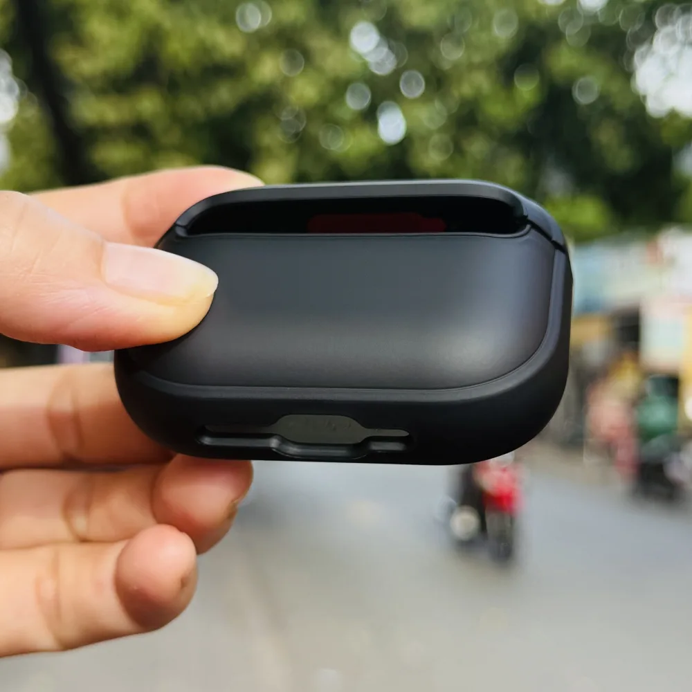 Ốp Airpods Pro 3 Likgus nhám