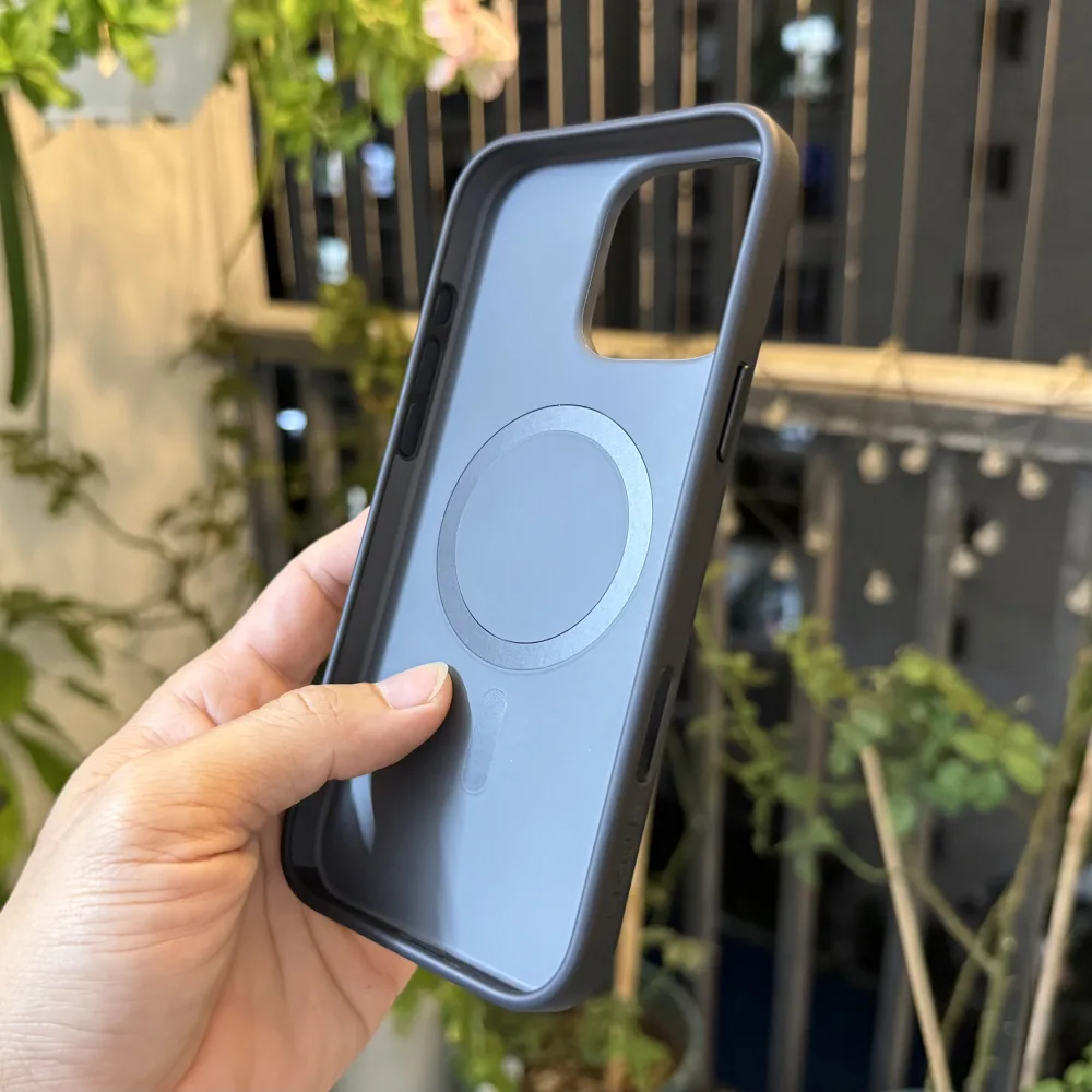 Ốp lưng iPhone 16 Pro Max Likgus AI Glaze