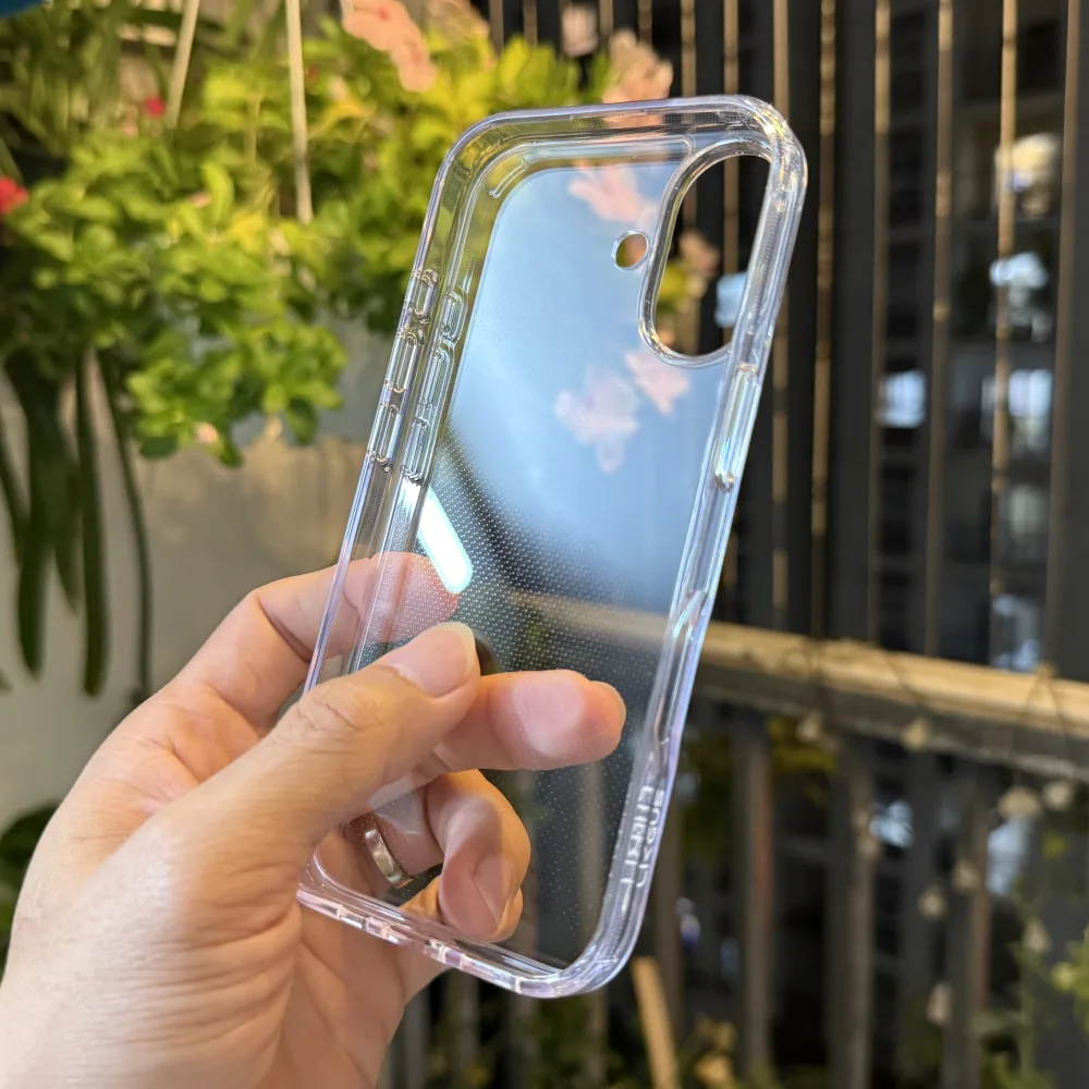 Ốp lưng iPhone 17 trong suốt Likgus chính hãng